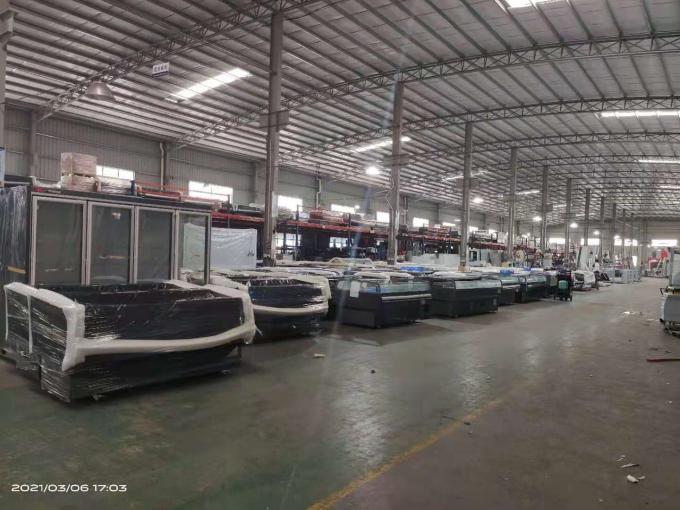 Guangzhou Yixue Commercial Refrigeration Equipment Co., Ltd. linea di produzione in fabbrica 5
