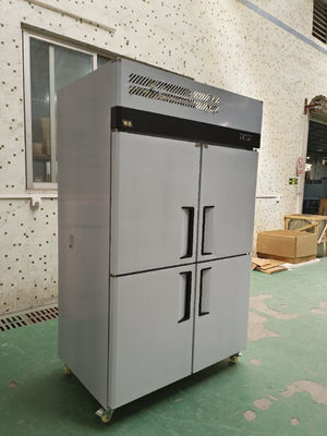 Congelatore verticale commerciale a 4 porte in acciaio inossidabile congelatore a portata di mano frigorifero da forno con vassoi